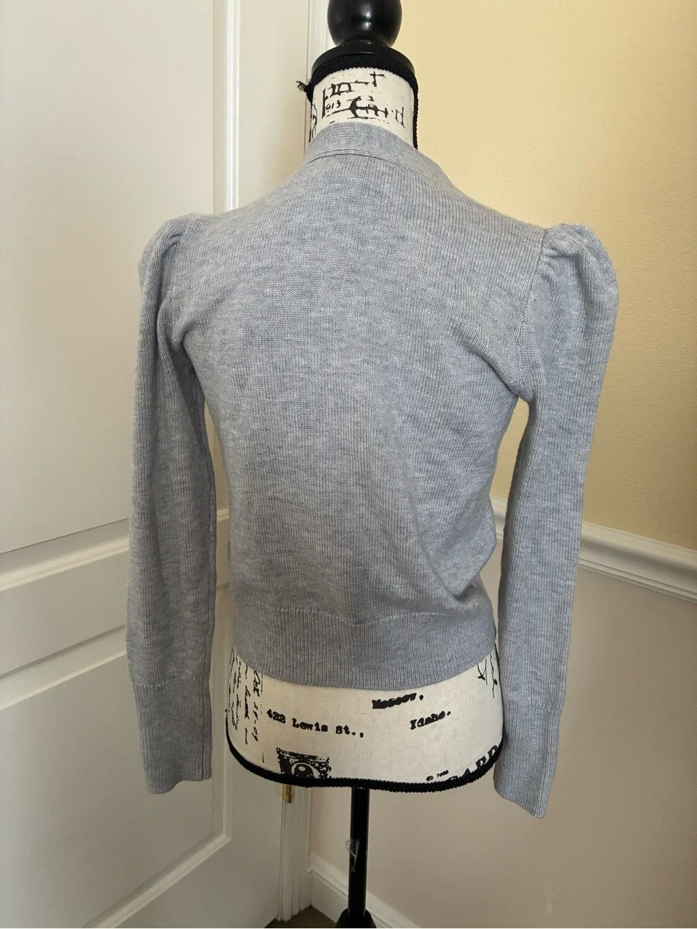 NWOT Kate spade Pearl embellished hearts grey cardigan long sleeve x small